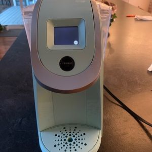 Keurig 2.0- great condition